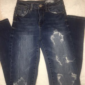 Highrise very distressed jeans